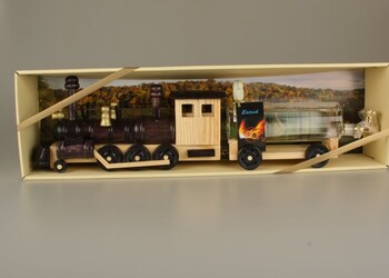 Lokomotiva s vagonkem &scaron;vestka 40% 0,35L 999,-